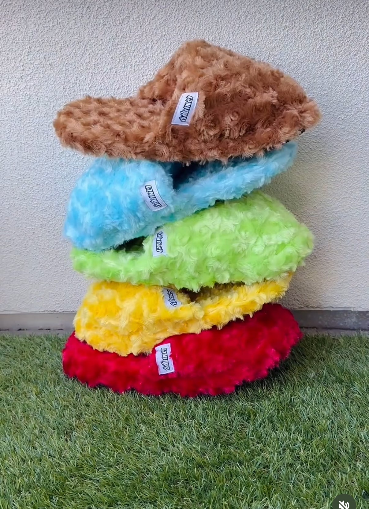 Davinci Slippers Fuzzys